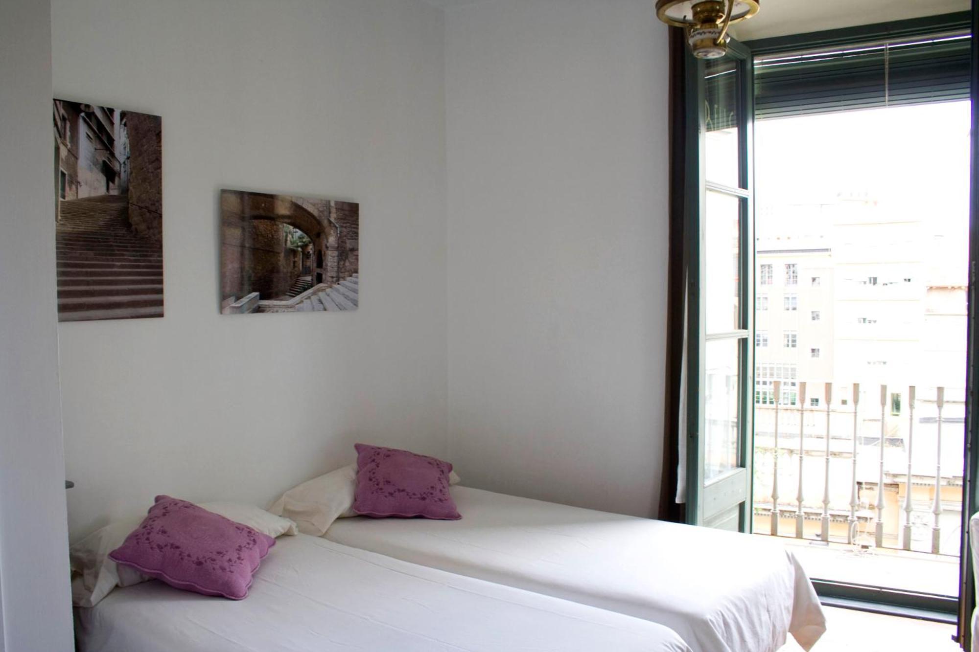 Bed & Breakfast Bells Oficis Girona Exterior foto